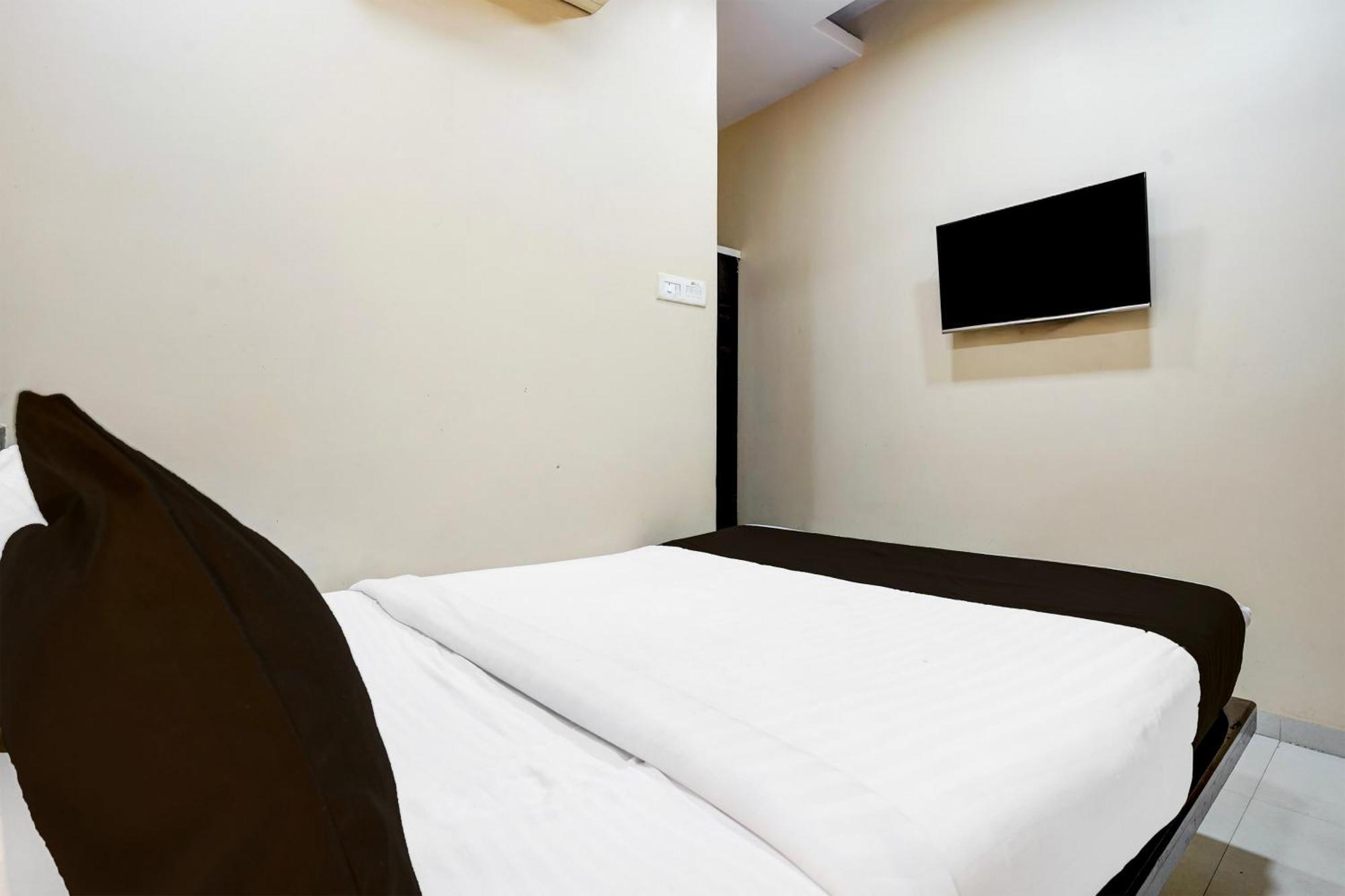 Airport Metro Hotel Bombay Eksteriør billede