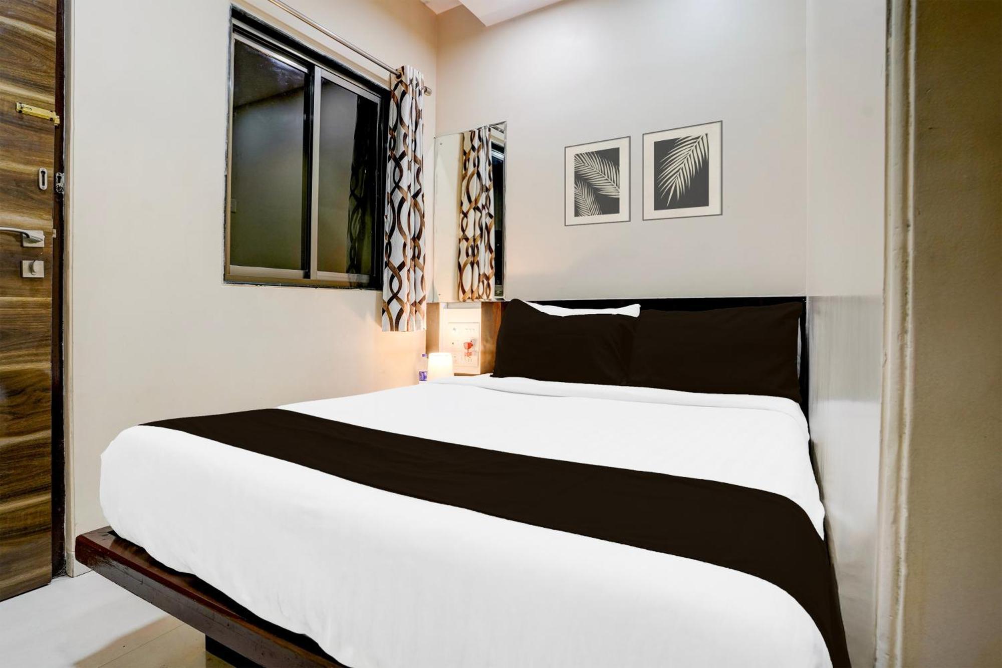 Airport Metro Hotel Bombay Eksteriør billede